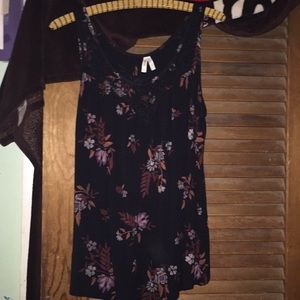 Blake shirt with floral design